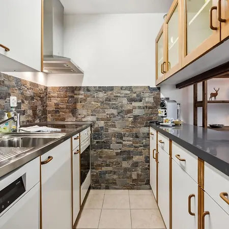 Nr-63 Haus Ladina By Interhome